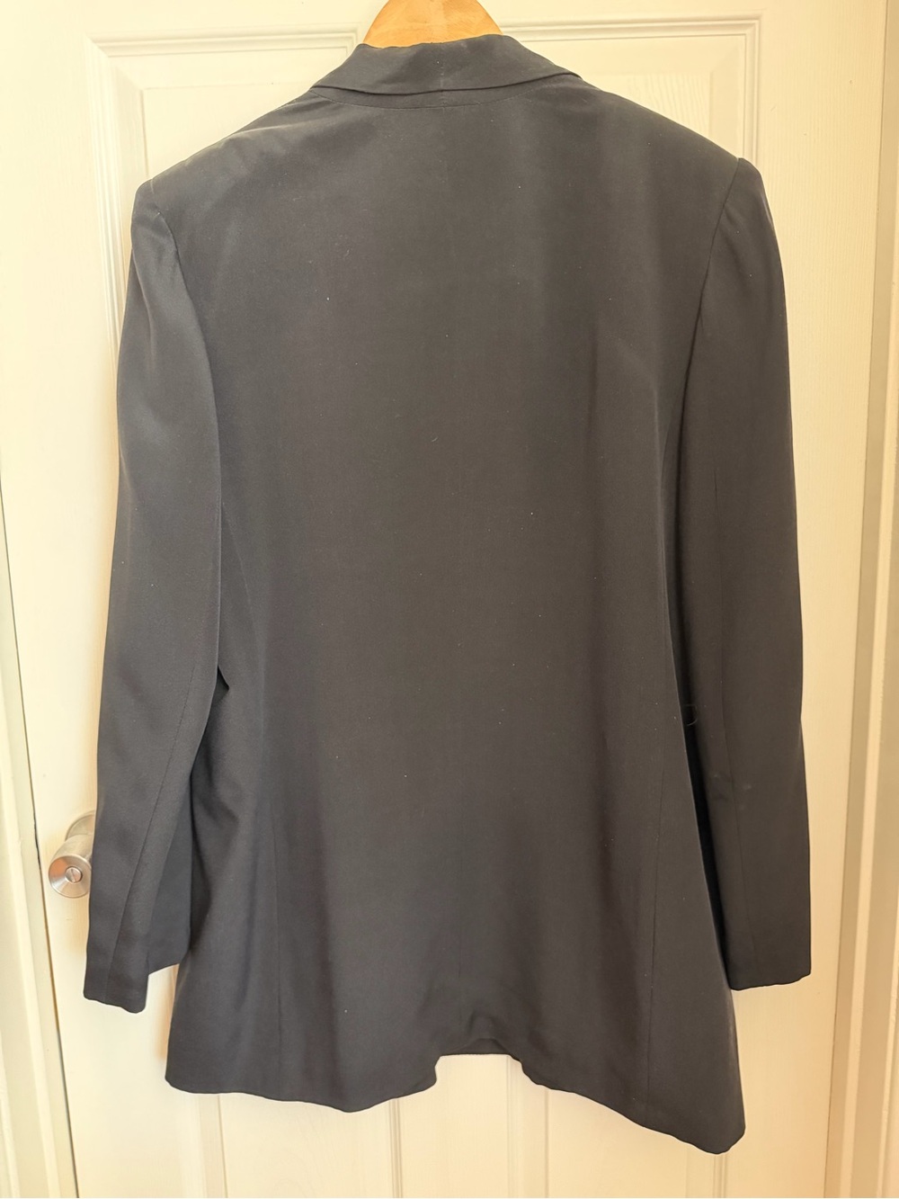 Valerie Stevens 💯% Silk Black Double
Breasted Shawl Collar Blazer S16 - Picture 5 of 11